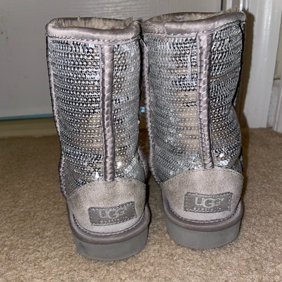 Silver sequin Uggs - Picture 3 of 4